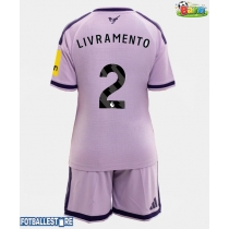Newcastle United Tino Livramento #2 Tredjedraktsett Barn 2026-27 Kortermet (+ Korte bukser)